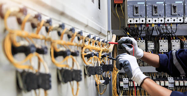 Professional Electrician technician working in Richland, GA